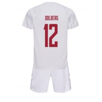 Camiseta Dinamarca Kasper Dolberg #12 Segunda Equipación Replica Mundial 2022 para niños mangas cortas (+ Pantalones cortos)